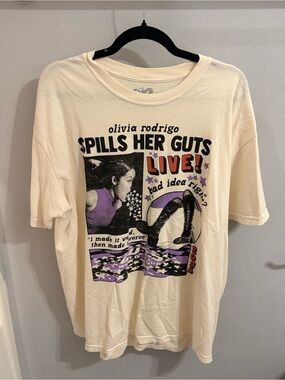 Olivia Rodrigo GUTS Tour Graphic Tee